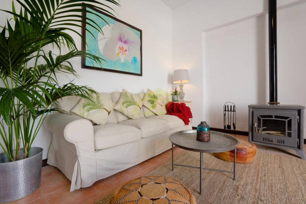 Chalet de 4 habitaciones en Guatiza en venta - 675.000 € (Ref: 9629541)