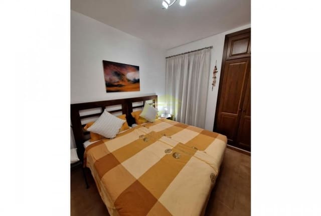 3 sovrum Villa till salu i Playa Blanca, Yaiza med pool - 475 000 € (Ref: 9629542)