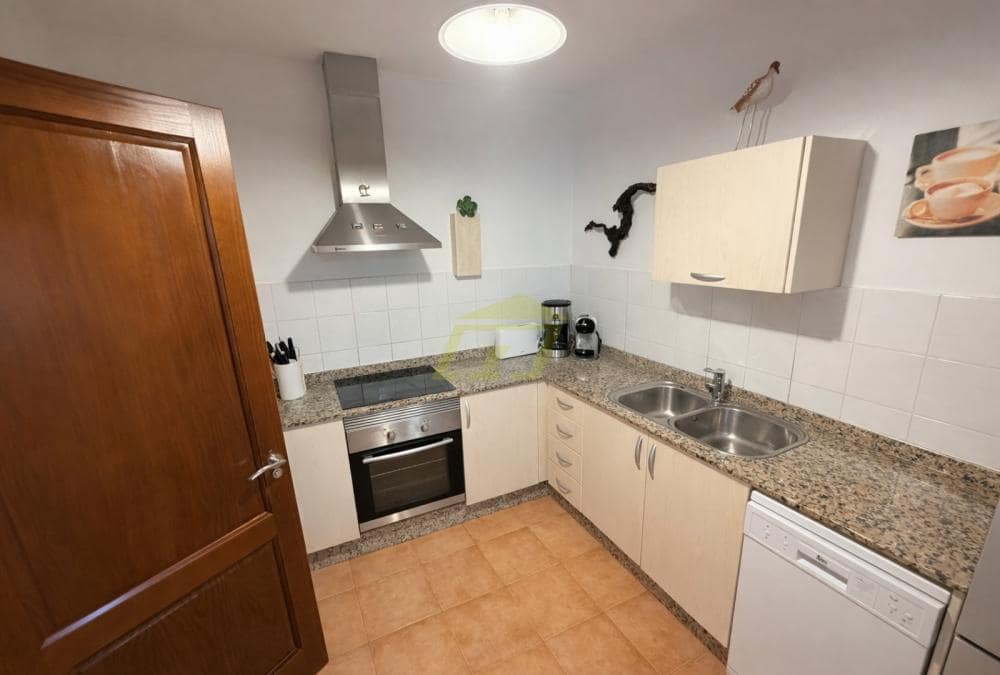 3 sovrum Villa till salu i Playa Blanca med pool - 475 000 € (Ref: 9629542)