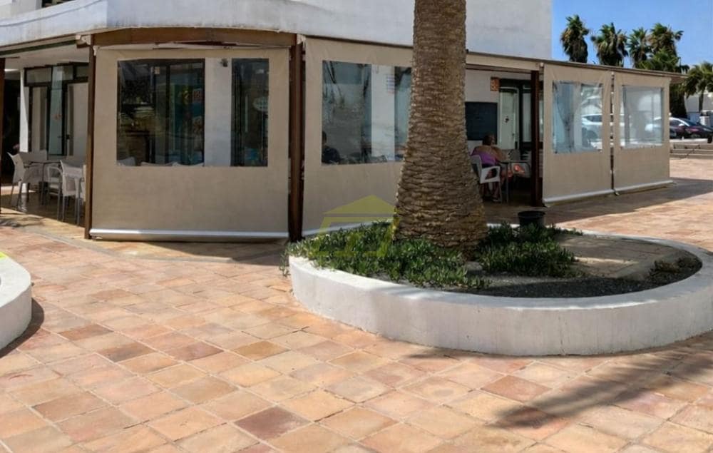 Local Commercial à vendre à Costa Teguise - 260 000 € (Ref: 9633727)