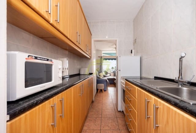 1 bedroom Apartment for sale in Puerto del Carmen, Tías with pool - € 225,000 (Ref: 9633728)