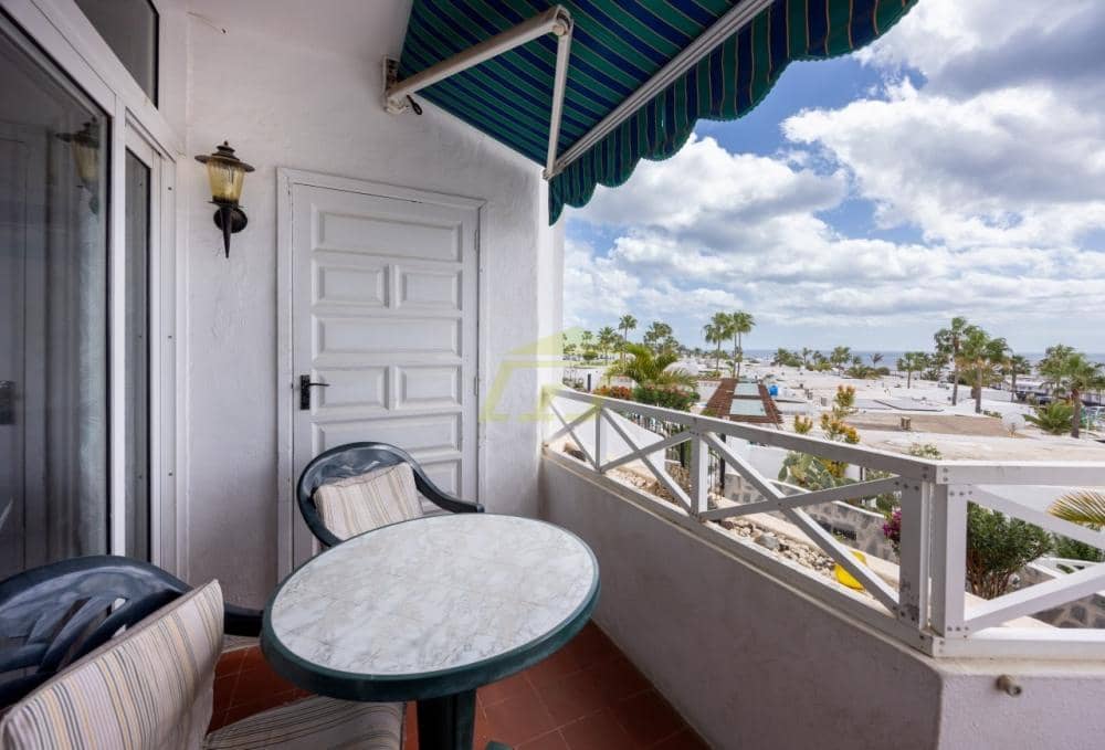 1 bedroom Apartment for sale in Puerto del Carmen with pool - € 213,000 (Ref: 9633728)