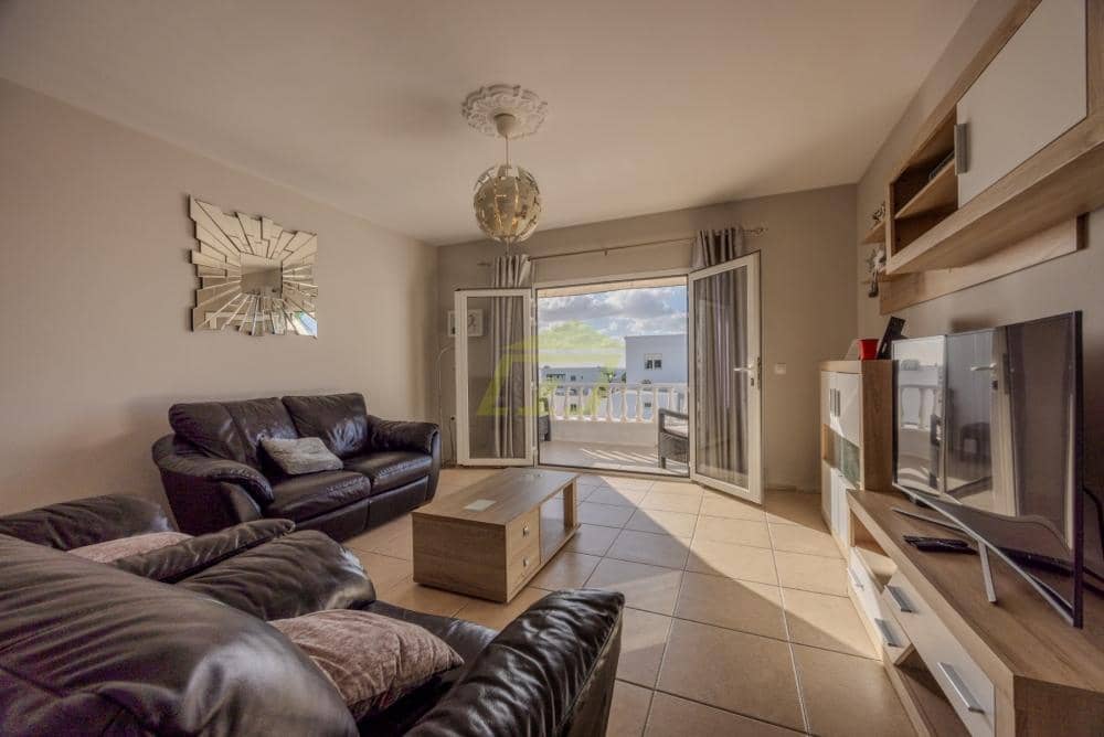 2 soverom Leilighet til salgs i Puerto del Carmen - € 269 500 (Ref: 9633730)