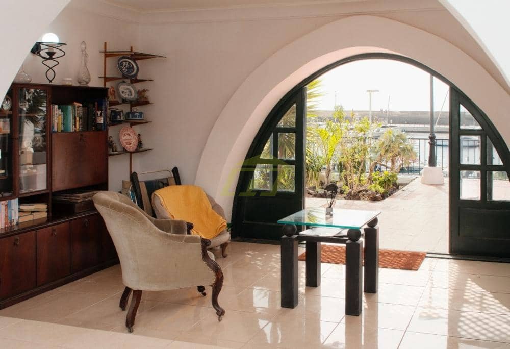 3 chambre Villa/Maison à vendre à Puerto del Carmen - 950 000 € (Ref: 9633732)