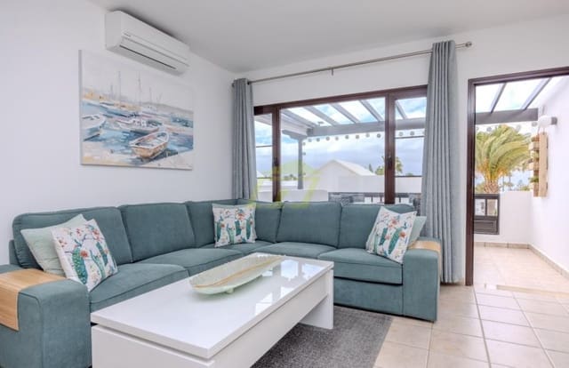 2 slaapkamer Appartement te koop in Costa Teguise, Teguise met zwembad - € 380.000 (Ref: 9633733)