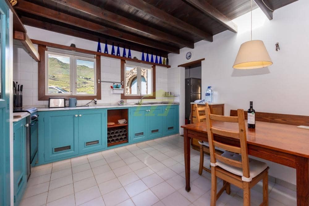 3 soveværelse Bungalow til salg i Tabayesco med swimmingpool garage - € 680.000 (Ref: 9636294)