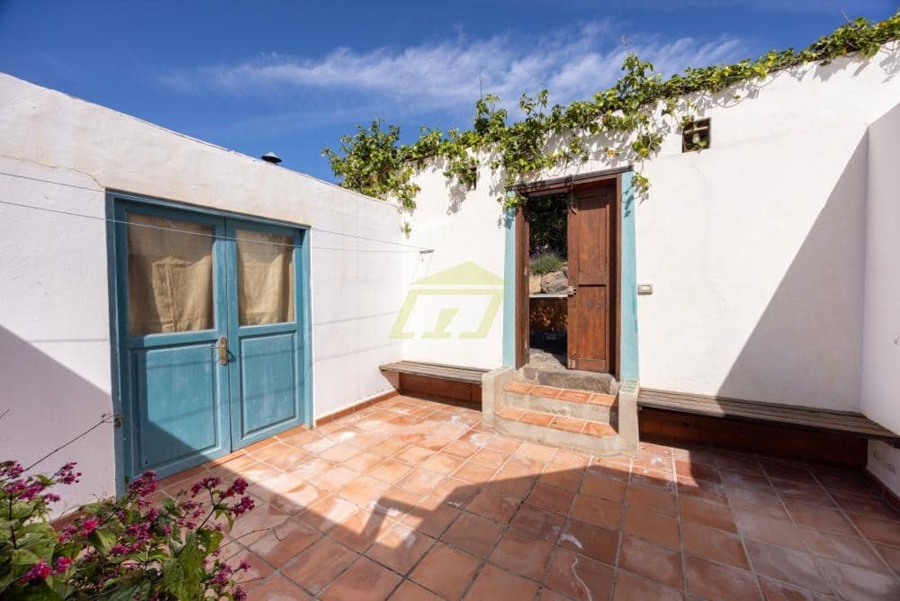 3 soveværelse Bungalow til salg i Tabayesco med swimmingpool garage - € 680.000 (Ref: 9636294)