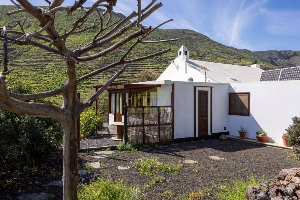 3 soveværelse Bungalow til salg i Tabayesco med swimmingpool garage - € 680.000 (Ref: 9636294)