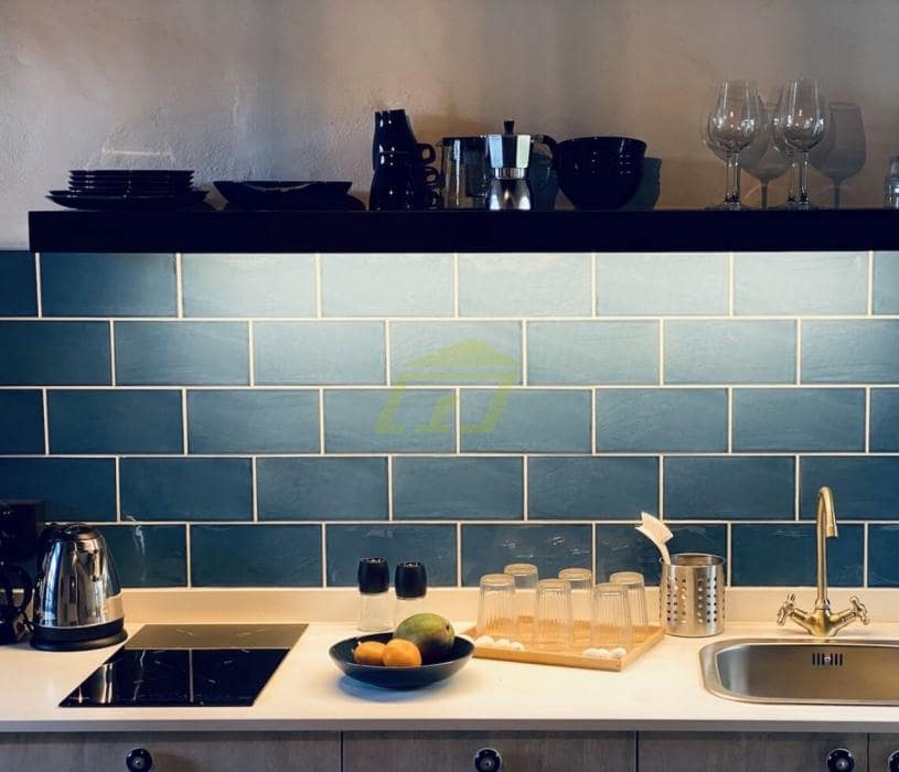 7 soveværelse Hotel til salg i Uga med swimmingpool - € 3.600.000 (Ref: 9636295)