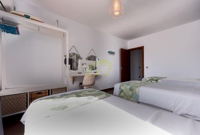 6 quarto Moradia para venda em Tías com piscina - 950 000 € (Ref: 9647548)