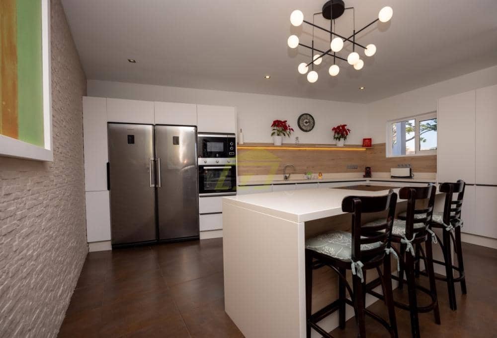 6 quarto Moradia para venda em Tias com piscina - 950 000 € (Ref: 9647548)