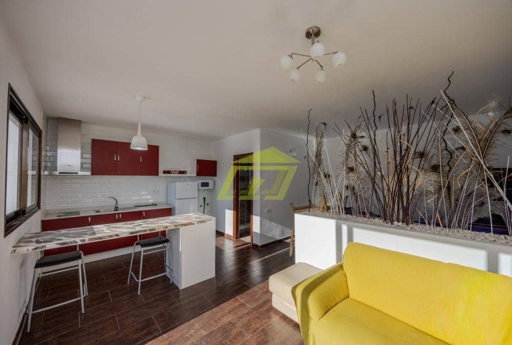 4 chambre Villa/Maison à vendre à Yaiza avec piscine - 650 000 € (Ref: 9658185)