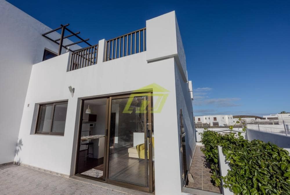 4 chambre Villa/Maison à vendre à Yaiza avec piscine - 650 000 € (Ref: 9658185)