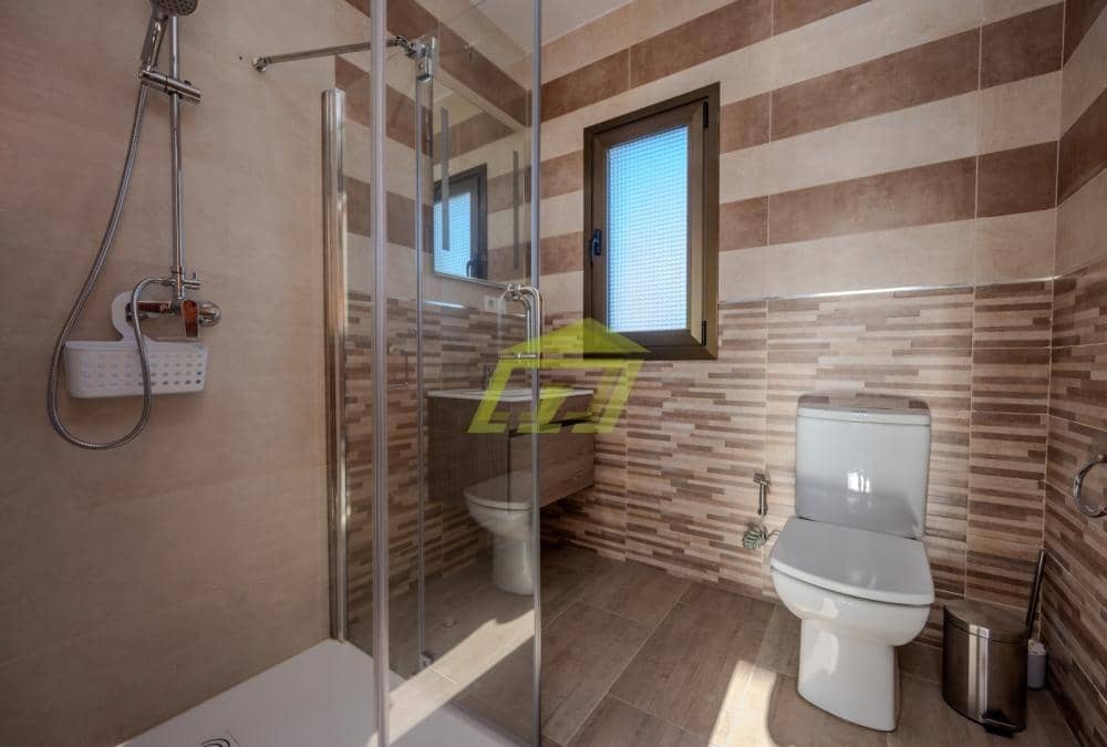 4 chambre Villa/Maison à vendre à Yaiza avec piscine - 650 000 € (Ref: 9658185)