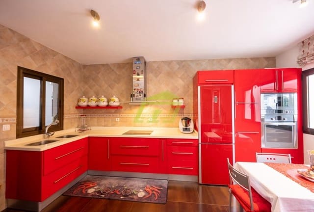 4 chambre Villa/Maison à vendre à Yaiza avec piscine - 650 000 € (Ref: 9658185)