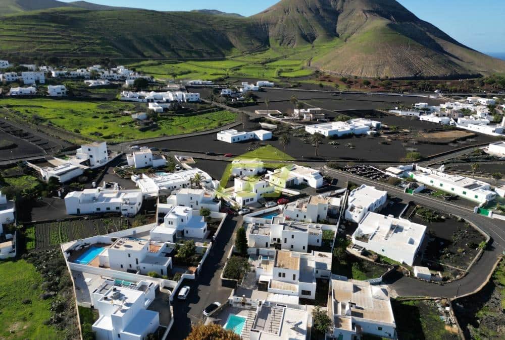 4 chambre Villa/Maison à vendre à Yaiza avec piscine - 650 000 € (Ref: 9658185)