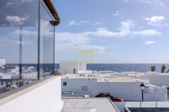 4 slaapkamer Villa te koop in Los Cocoteros, Teguise met garage - € 460.000 (Ref: 9665783)