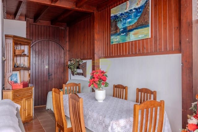4 slaapkamer Villa te koop in Los Cocoteros, Teguise met garage - € 460.000 (Ref: 9665783)