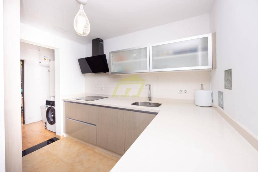 3 quarto Moradia para venda em Uga com piscina - 475 000 € (Ref: 9685976)