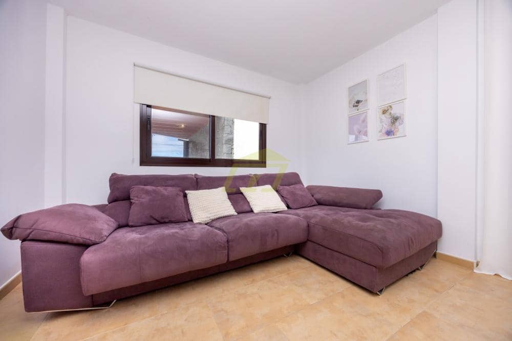 3 quarto Moradia para venda em Uga com piscina - 475 000 € (Ref: 9685976)