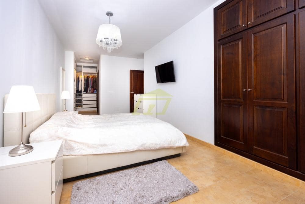 3 quarto Moradia para venda em Uga com piscina - 475 000 € (Ref: 9685976)