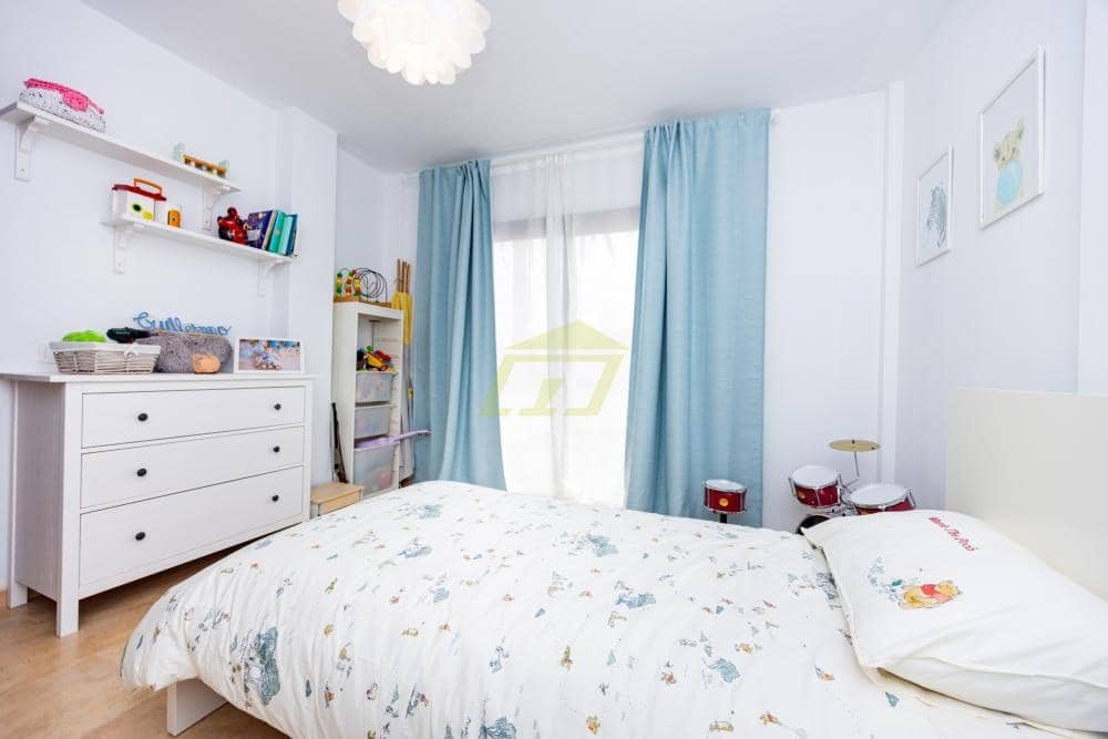 3 quarto Moradia para venda em Uga com piscina - 475 000 € (Ref: 9685976)