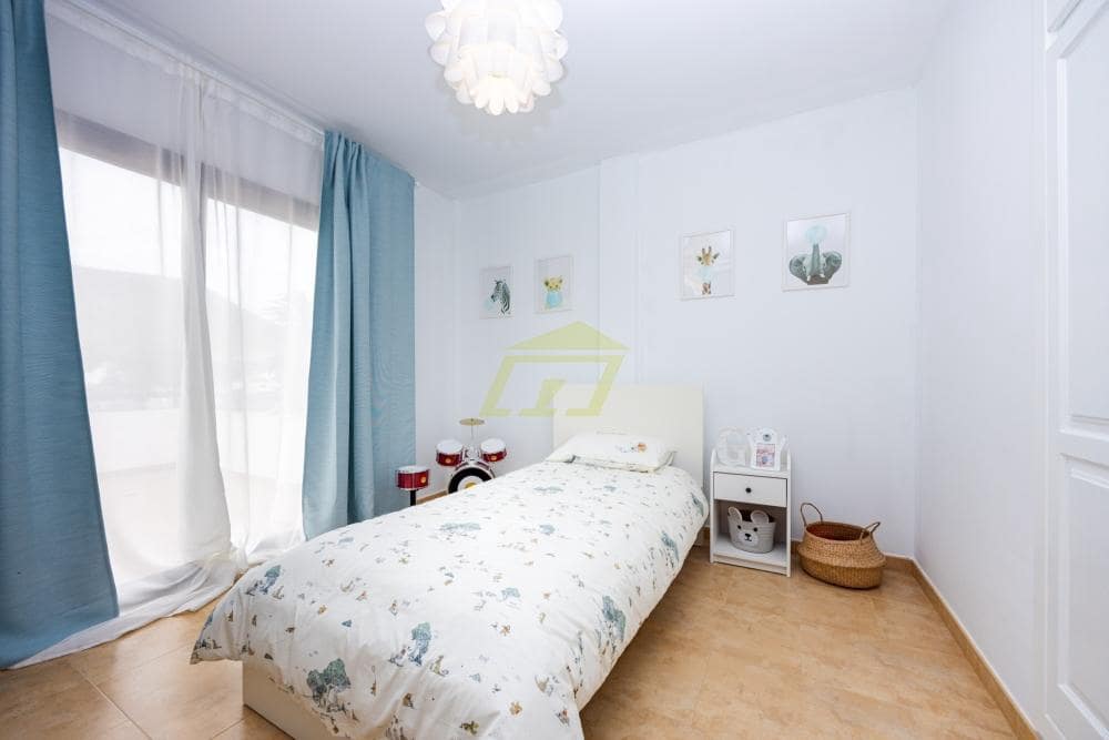 3 quarto Moradia para venda em Uga com piscina - 475 000 € (Ref: 9685976)