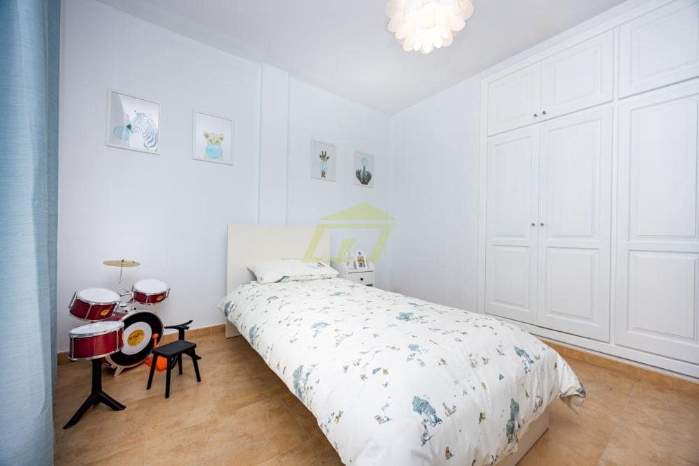 3 quarto Moradia para venda em Uga com piscina - 475 000 € (Ref: 9685976)