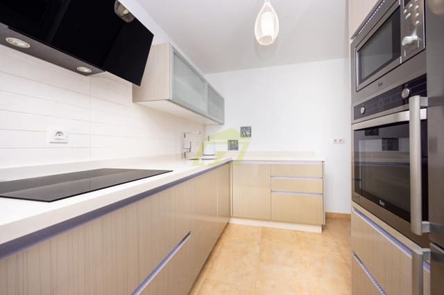 3 quarto Moradia para venda em Uga, Yaiza com piscina - 475 000 € (Ref: 9685976)