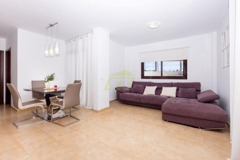 3 quarto Moradia para venda em Uga com piscina - 475 000 € (Ref: 9685976)