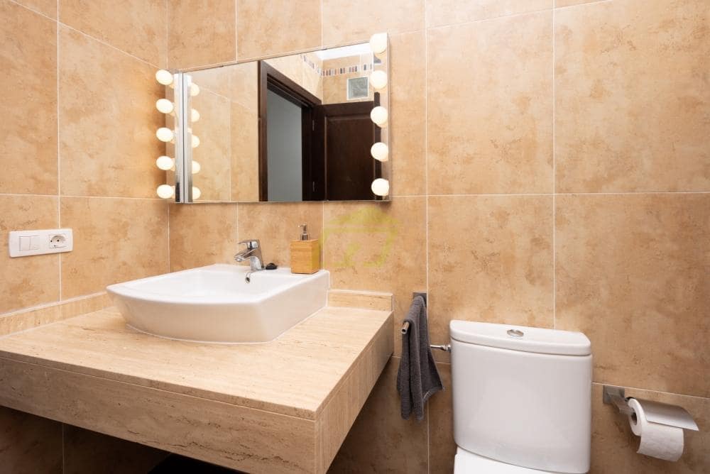 3 quarto Moradia para venda em Uga com piscina - 475 000 € (Ref: 9685976)