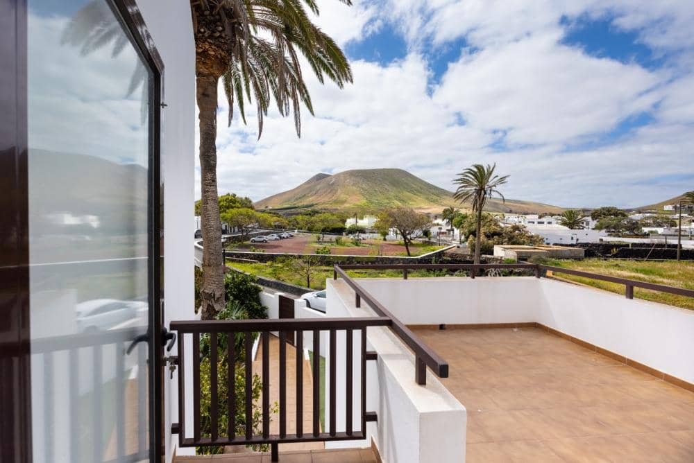 3 quarto Moradia para venda em Uga com piscina - 475 000 € (Ref: 9685976)