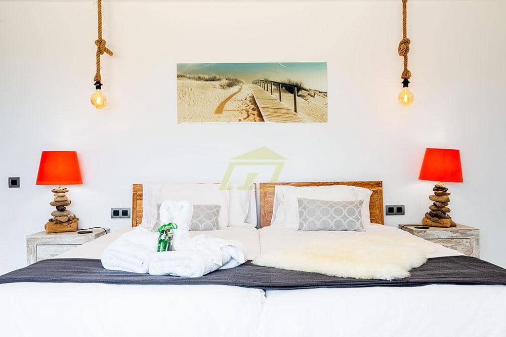 6 soverom Villa til salgs i Tabayesco - € 1 800 000 (Ref: 9685977)