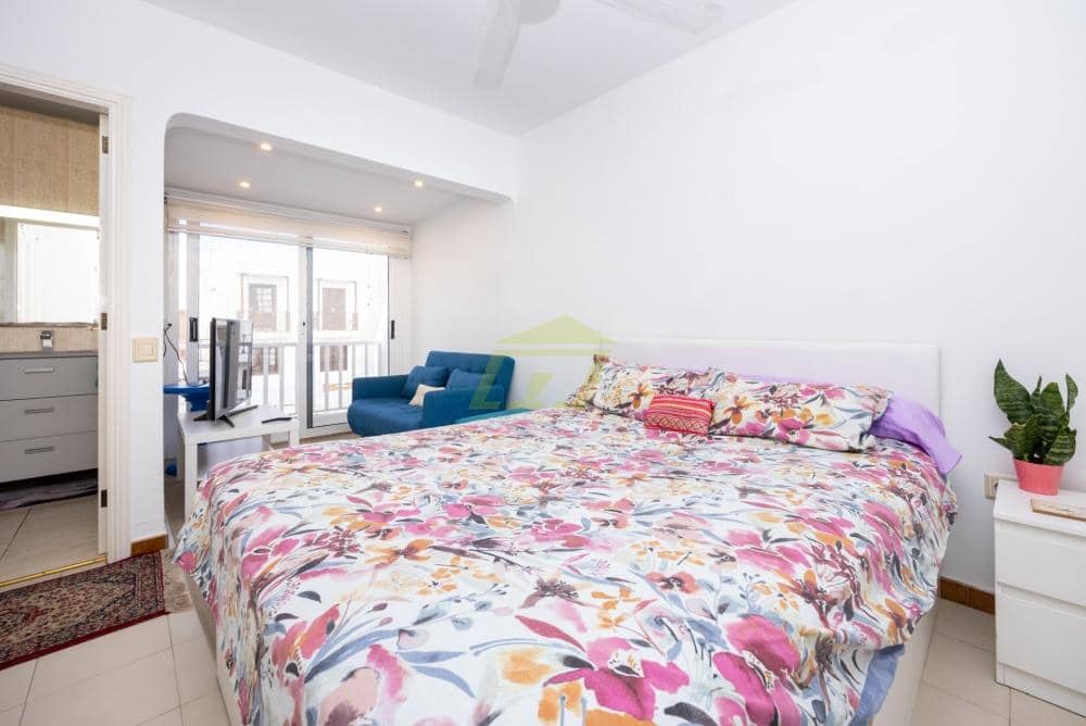 5 Zimmer Villa zu verkaufen in Playa Honda mit Garage - 495.000 € (Ref: 9685978)