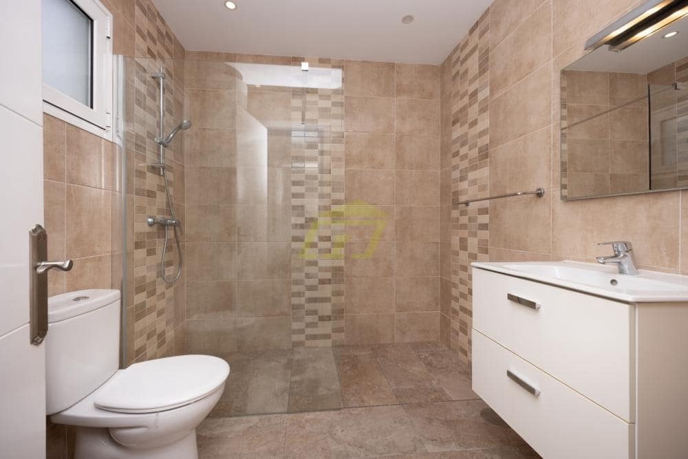 1 soveværelse Lejlighed til salg i Puerto del Carmen med swimmingpool - € 229.950 (Ref: 9689971)