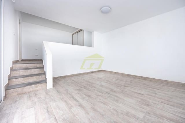 1 Zimmer Apartment zu verkaufen in Puerto del Carmen, Tías mit Pool - 215.000 € (Ref: 9689971)