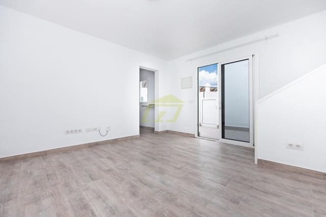 1 Zimmer Apartment zu verkaufen in Puerto del Carmen, Tías mit Pool - 215.000 € (Ref: 9689971)