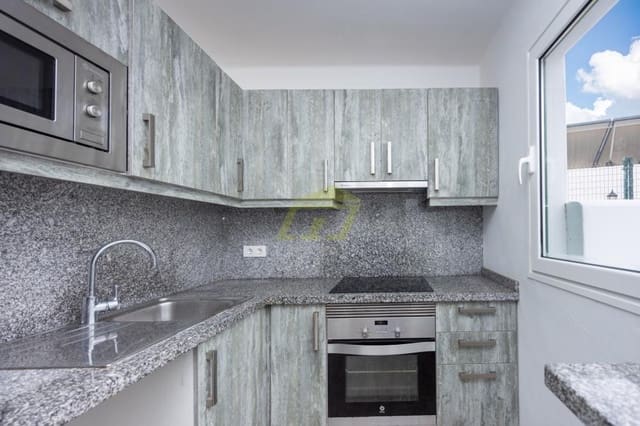 1 Zimmer Apartment zu verkaufen in Puerto del Carmen, Tías mit Pool - 215.000 € (Ref: 9689971)