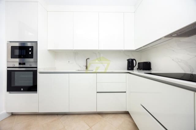 3 soveværelse Lejlighed til salg i Puerto Calero, Yaiza med swimmingpool - € 799.000 (Ref: 9697996)