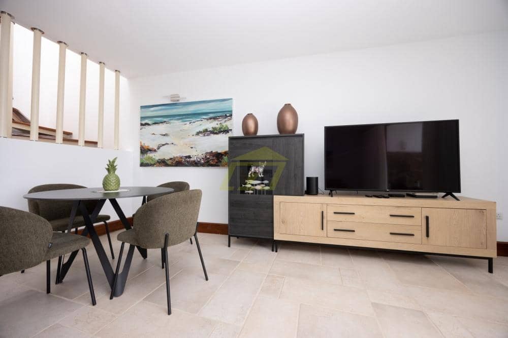 3 bedroom Villa for sale in Puerto Calero with pool - € 799,000 (Ref: 9697996)