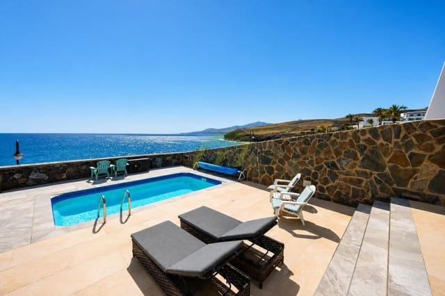 3 Zimmer Apartment zu verkaufen in Puerto Calero, Yaiza mit Pool - 799.000 € (Ref: 9697996)