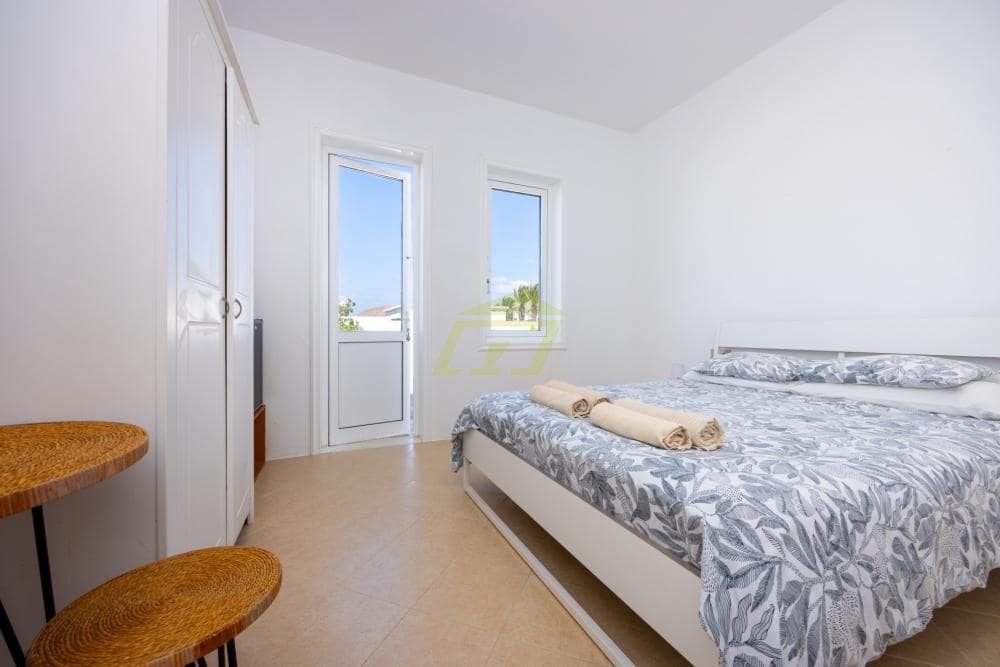 5 bedroom Bungalow for sale in Costa Teguise with pool - € 847,000 (Ref: 9714443)