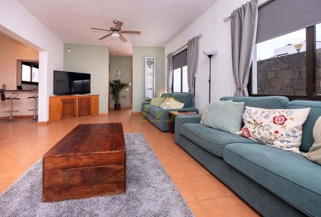 3 camera da letto Villa in vendita in Playa Blanca, Yaiza con piscina garage - 544.000 € (Rif: 9714444)