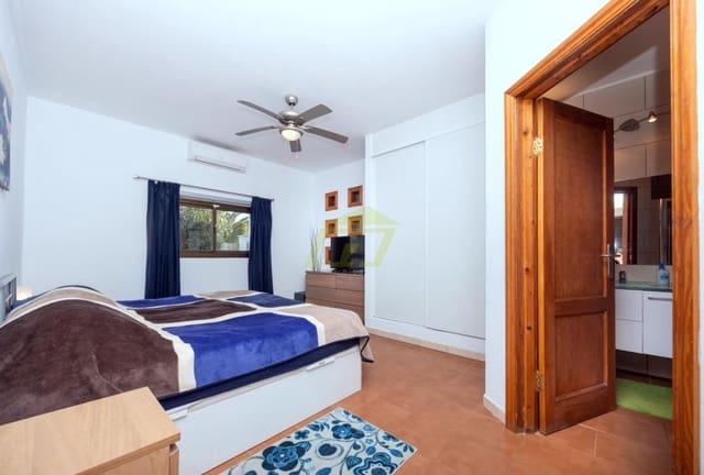 3 camera da letto Villa in vendita in Playa Blanca, Yaiza con piscina garage - 544.000 € (Rif: 9714444)