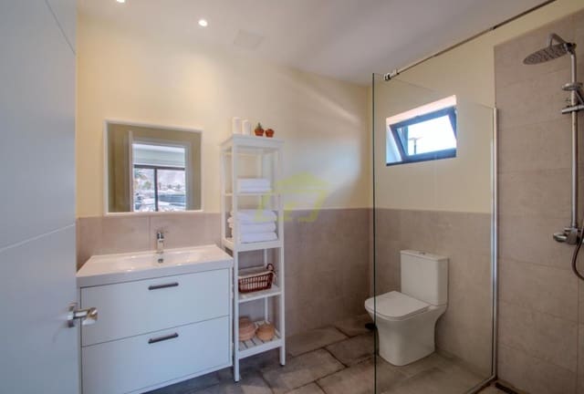 3 chambre Villa/Maison à vendre à Yaiza avec piscine - 1 400 000 € (Ref: 9721037)