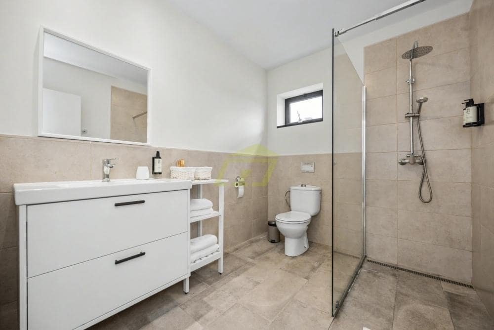 3 bedroom Villa for sale in Yaiza with pool - € 1,275,000 (Ref: 9721037)