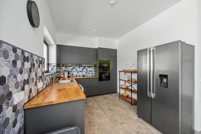 3 chambre Villa/Maison à vendre à Yaiza avec piscine - 1 275 000 € (Ref: 9721037)