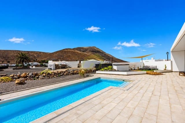 3 chambre Villa/Maison à vendre à Yaiza avec piscine - 1 275 000 € (Ref: 9721037)