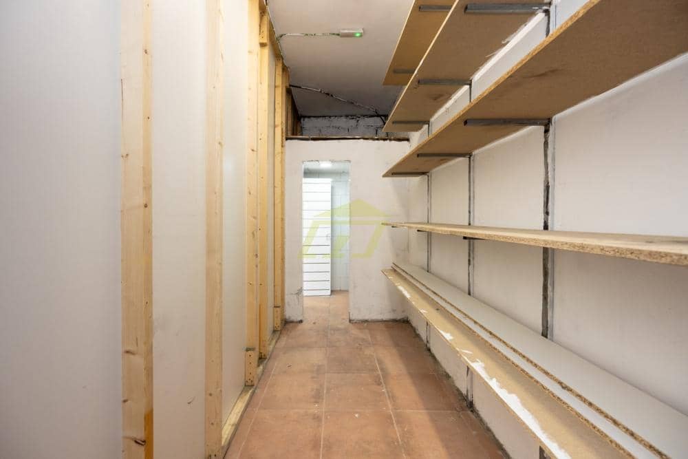 Local Commercial à vendre à Costa Teguise - 200 000 € (Ref: 9731629)