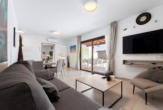 3 makuuhuone Huvila myytävänä paikassa Playa Blanca, Yaiza mukana uima-altaan - 520 000 € (Ref: 9737875)